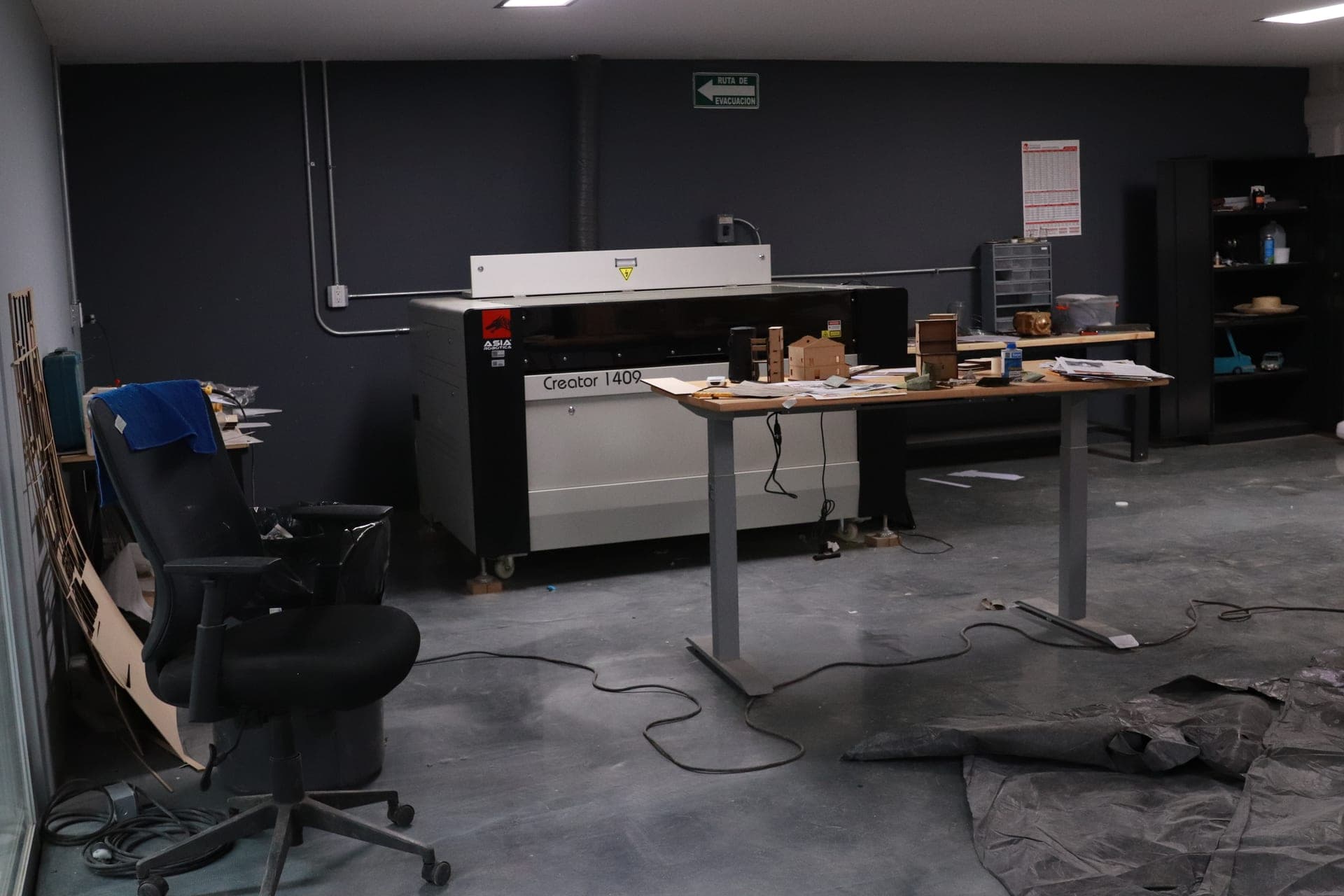 Laser cutting
